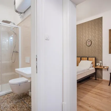 Bpr Kiraly Street Nest With A/c Appartement Budapest